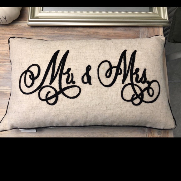 Mr. & Mrs. pillow - Picture 2 of 2